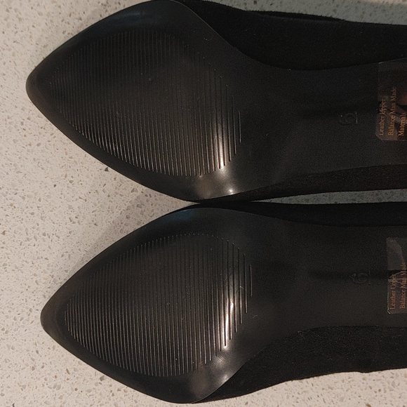 New Audrey Brooke leather heels. Size 6.0 - Picture 7 of 9